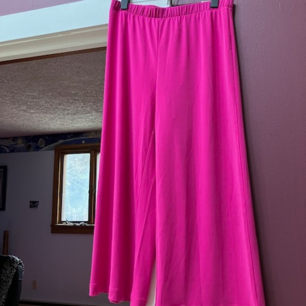 Chico's Cropped/Capri Ultimate Fit Pants